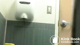 voyeur girls pooping in toilet
