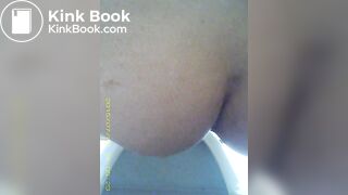 shes moaning and pooping1