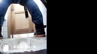 Spying on Russian girls pooping