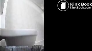 Spying on Russian girls pooping