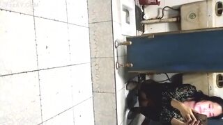 chinese girls poop in open toilet 3