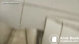 Chinese girls go to toilet 105