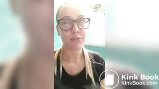 pretty girl pooping in toilet - video 4