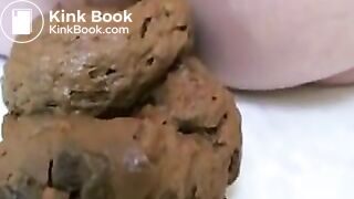 Blonde unloading soft creamy shit