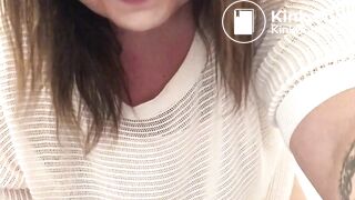 BBW eats shit in a public toilet