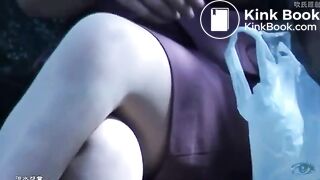 Japanese OL Poop in the public toilet at lunchtime - video 2