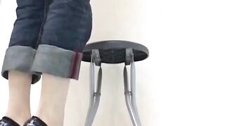 Japanese girl pooping - video 6