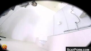 3 Japan toilet accidents