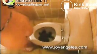 Girl pooping on toilet - video 9
