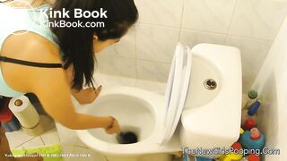 Sexy teen toilet pooping - video 23