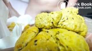 cute naked girl crapped