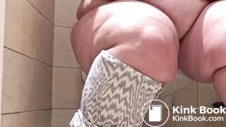 SSBBW With Diarrhea on the Toilet