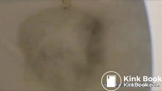 Girls Pooping - video 21