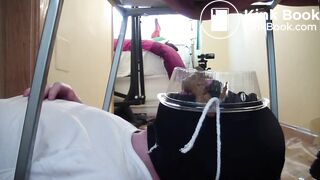 She willingly shit on his face.