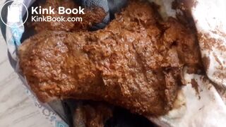 Beautiful blonde shitting in tight jeans