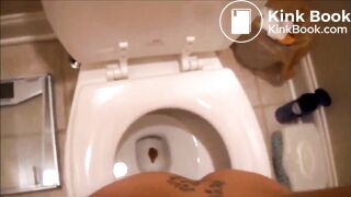 gorgeous brunette pooping and peeing - video 2