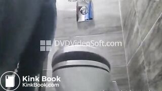 gorgeous girl shitting - video 10