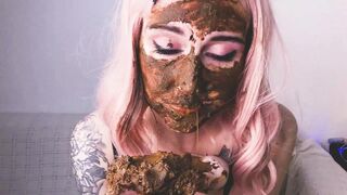 Pretty scat girl and husband shit