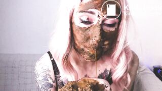 Pretty scat girl and husband shit