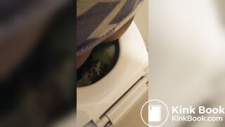 Ebony poop - video 31