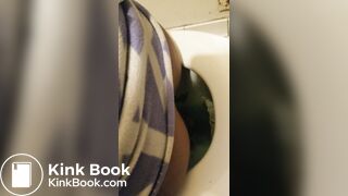 Ebony poop - video 31