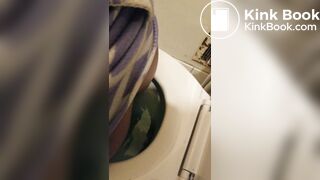 Ebony poop - video 31