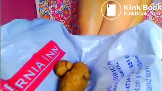 Hot Latina shitting for us