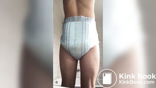 Presenting my messy diaper butt