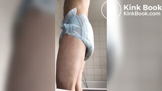 Presenting my messy diaper butt