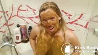 Scat Blonde eating
