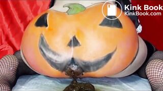 sexy Russian craps and pees - video 3