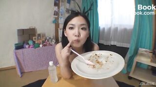 japanese girl scat eat and puke