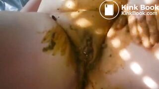 Amateur Couple having messy Scat Sex in front of a Cam