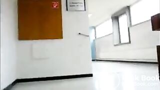 Teen films herself shitting in the toilet