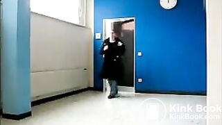 Teen films herself shitting in the toilet