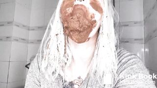 gorgeous Russian poops and pees