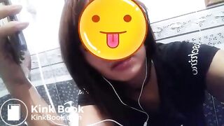 Indonesian girl working abroad sensually poop