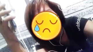 Indonesian girl working abroad sensually poop