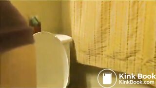 sexy read head with the shits