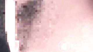 i like this shooting angle of feeding the shit