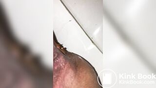 POOP MORNING GIRL TOILET (1)