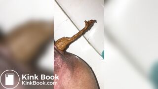 POOP MORNING GIRL TOILET (1)