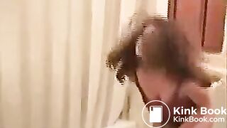 Hot redhead shitting