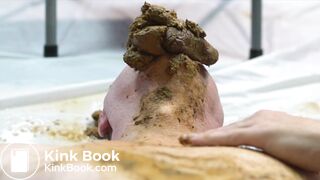 Toilet Slave - video 17