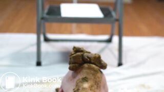 Toilet Slave - video 17