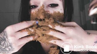 gorgeous naked Russian poops - video 3