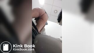 Old man wiping - Velho limpando o cu