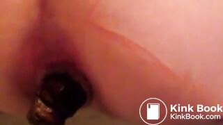 woman pooping in toilet - video 19