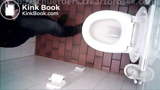 blond pooping on spy cam