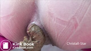 extremly close pooping footage - video 7